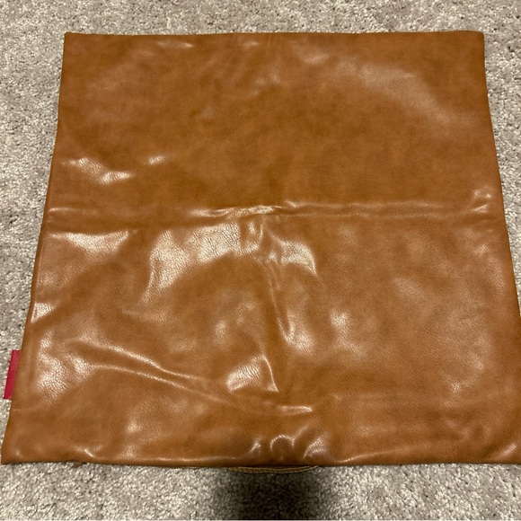 NBC Sports Brown Throw Pillowcase Cover Mellanni 18x18’ - Picture 3 of 4